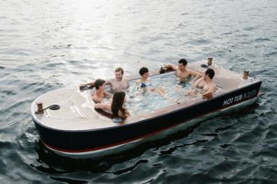 hottubboat.jpg